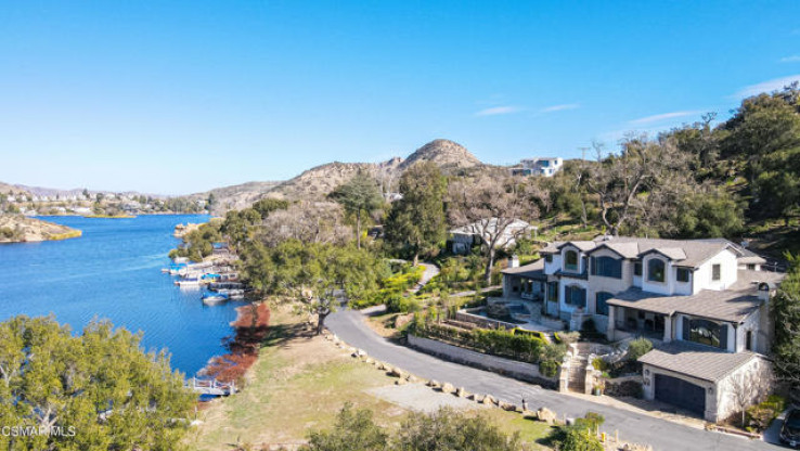 5 Bed Home for Sale in Westlake Village, California