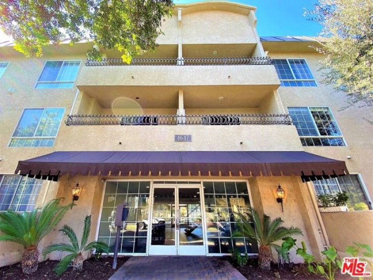 Residential Home in Sherman Oaks