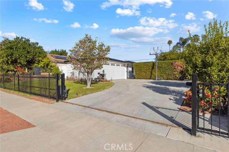 3 Bed Home for Sale in Granada Hills, California