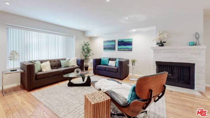 2 Bed Home for Sale in Studio City, California