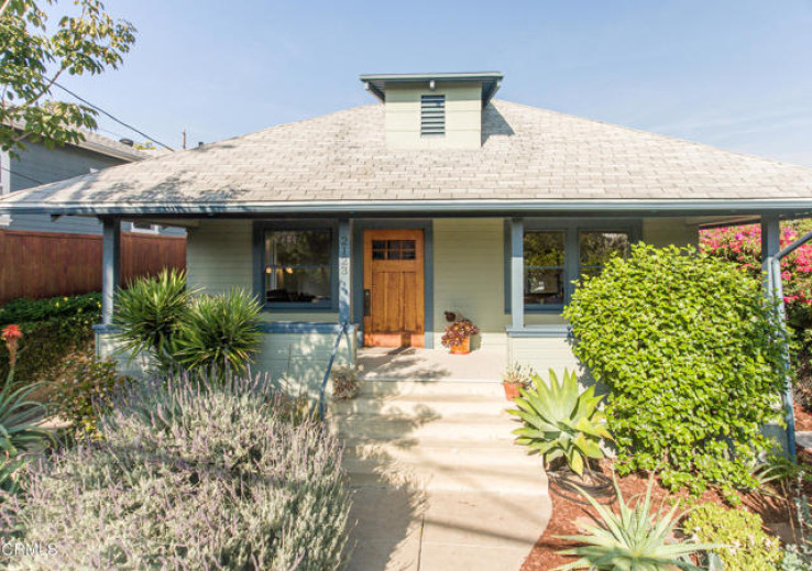 3 Bed Home for Sale in Los Angeles, California