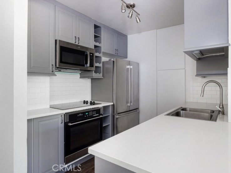 3 Bed Home for Sale in Playa del Rey, California