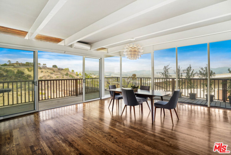 Residential Home in Sherman Oaks