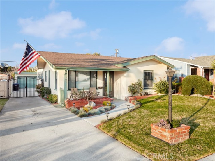 3 Bed Home for Sale in Hawthorne, California