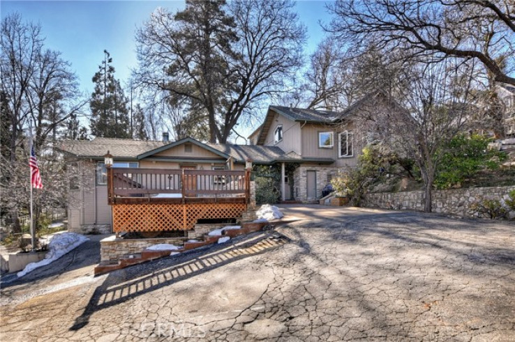 4 Bed Home for Sale in Lake Arrowhead, California