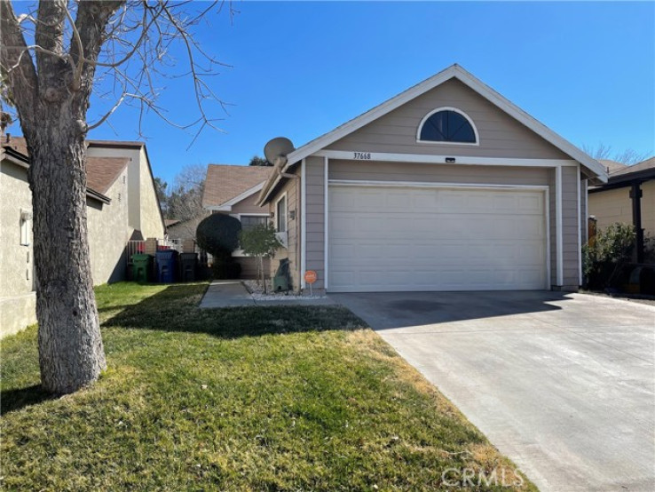 2 Bed Home for Sale in Palmdale, California
