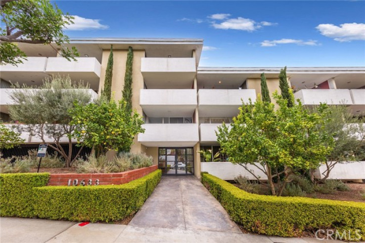 2 Bed Home for Sale in Los Angeles, California