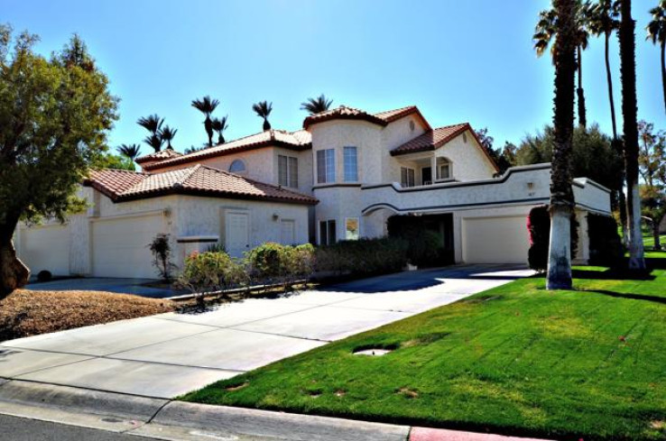 2 Bed Home for Sale in Palm Desert, California