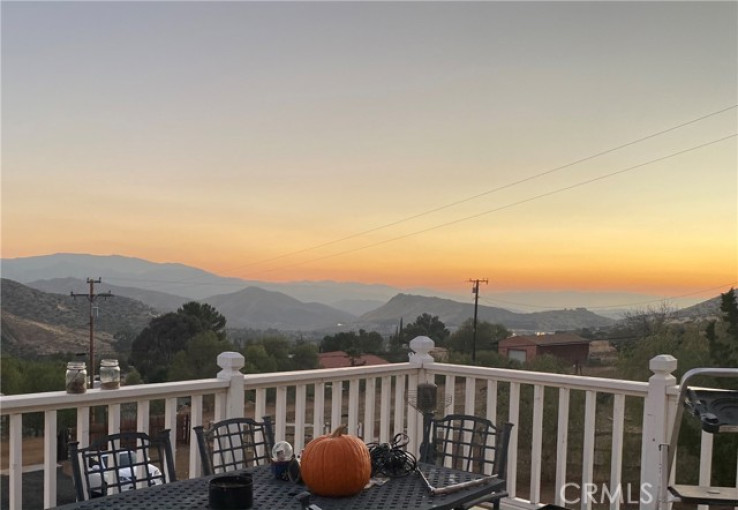 3 Bed Home for Sale in Agua Dulce, California