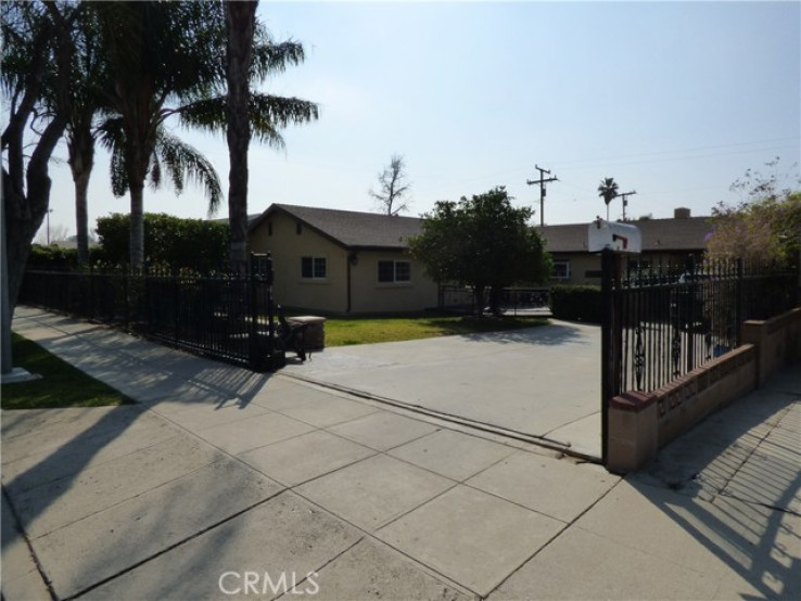4 Bed Home for Sale in San Fernando, California