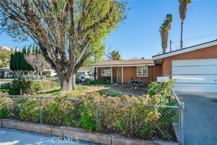 3 Bed Home for Sale in Canyon Country, California