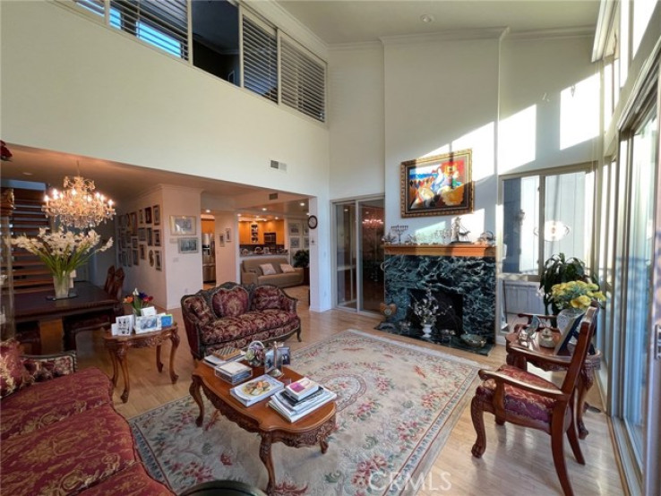 Residential Home in Encino