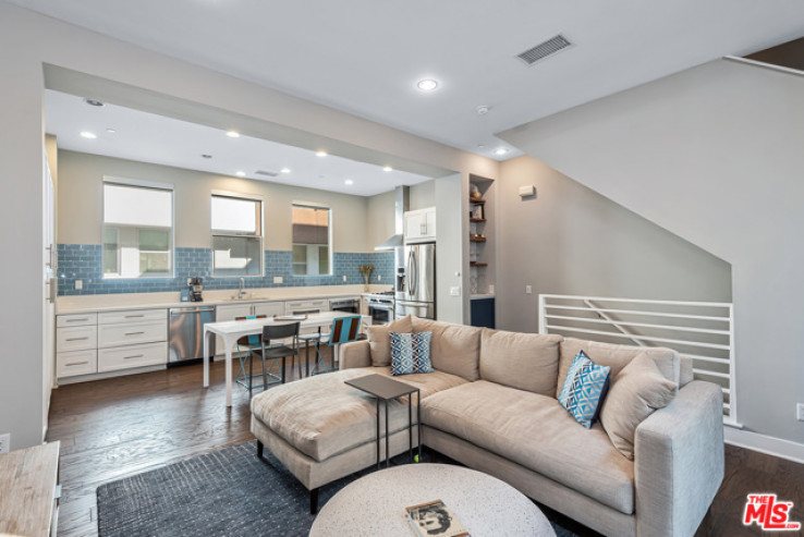 2 Bed Home for Sale in Los Angeles, California