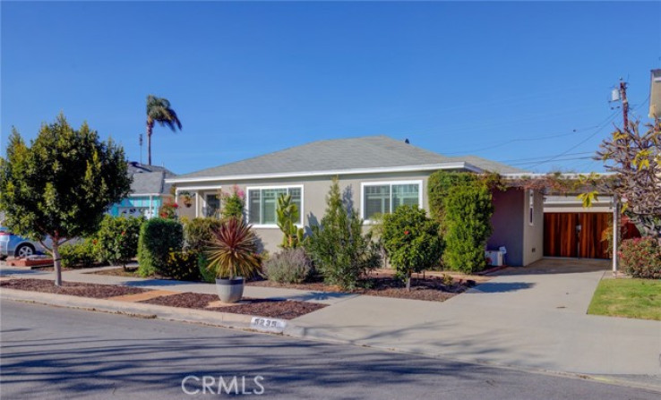 3 Bed Home for Sale in Hawthorne, California