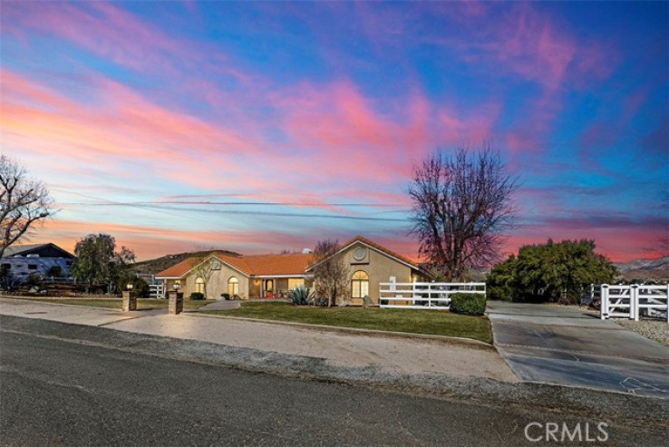 4 Bed Home for Sale in Acton, California