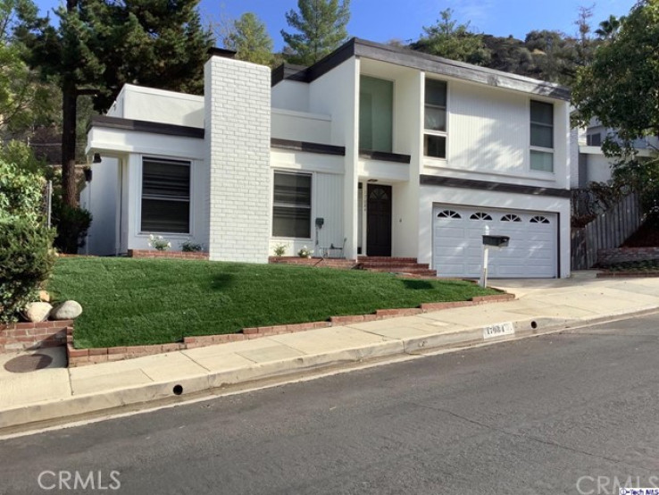 3 Bed Home for Sale in Encino, California
