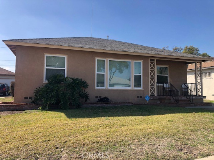 Residential Home in Compton N of Rosecrans, E of Central