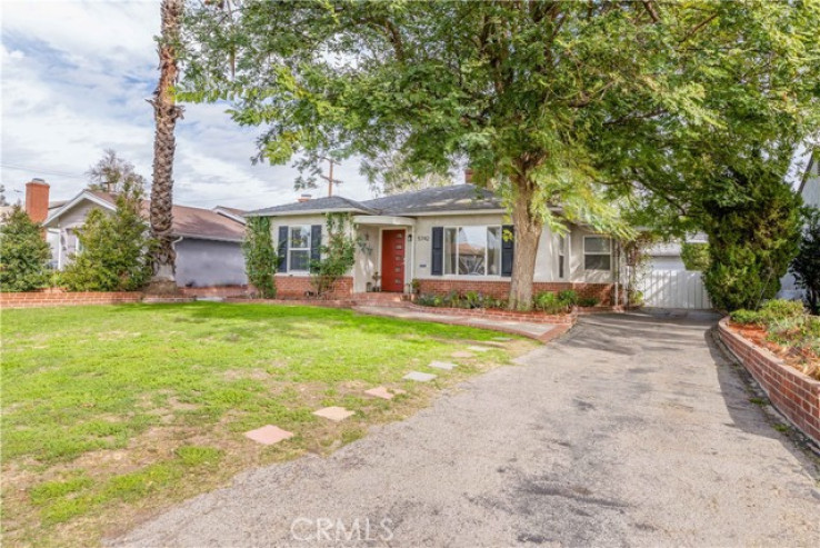 2 Bed Home for Sale in Sherman Oaks, California