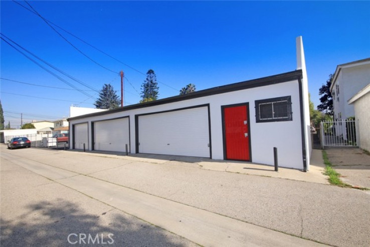  Home for Sale in Burbank, California