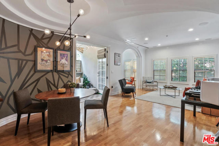 2 Bed Home for Sale in Studio City, California