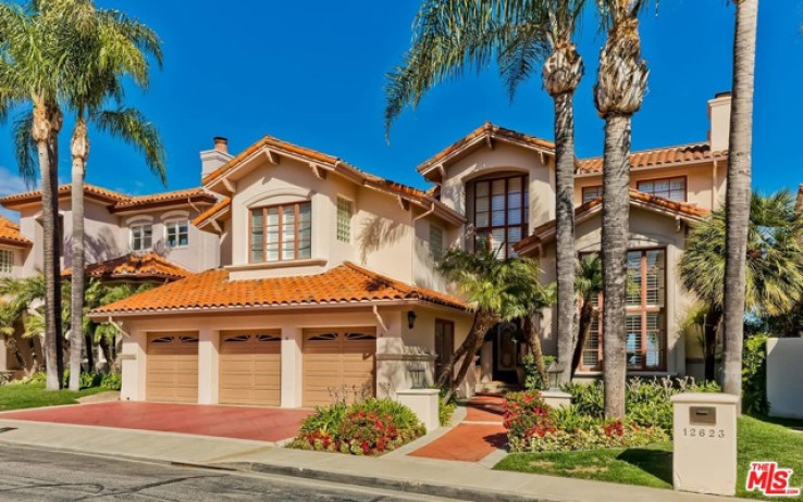 4 Bed Home for Sale in Los Angeles, California