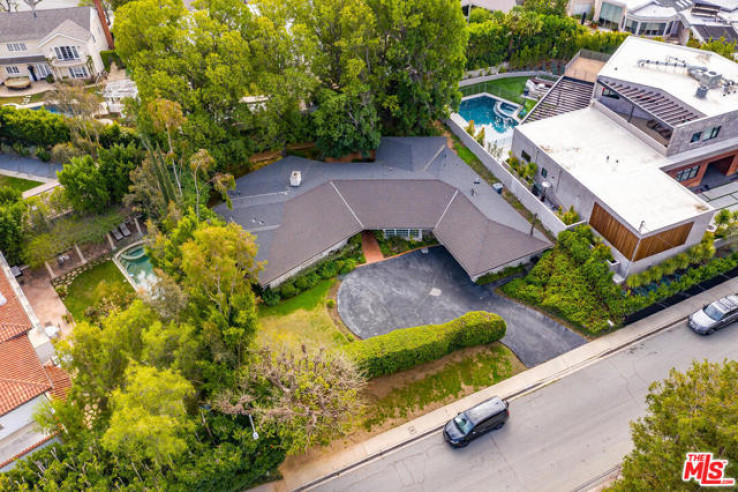 2 Bed Home for Sale in Beverly Hills, California