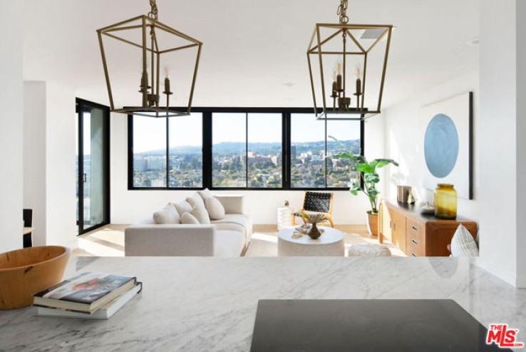 2 Bed Home for Sale in Los Angeles, California