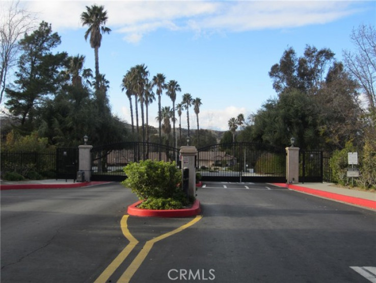 3 Bed Home for Sale in Newhall, California