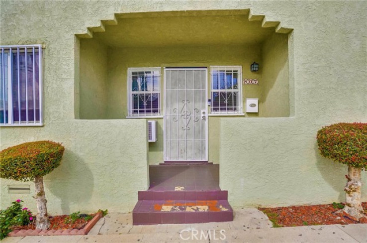  Income Home for Sale in Los Angeles, California