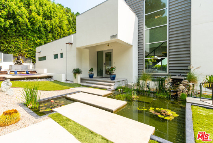 4 Bed Home for Sale in Los Angeles, California