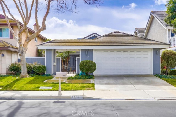 2 Bed Home for Sale in Costa Mesa, California