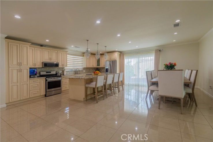 3 Bed Home for Sale in Sun Valley, California