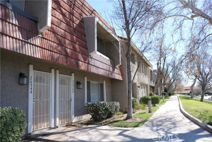 3 Bed Home for Sale in Saugus, California