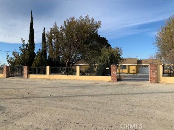 3 Bed Home for Sale in Llano, California