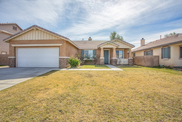 4 Bed Home for Sale in Palmdale, California