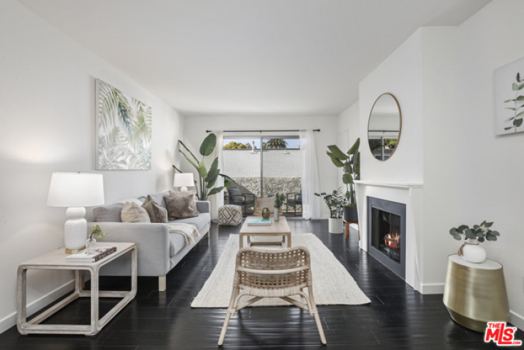 2 Bed Home for Sale in Santa Monica, California