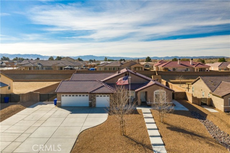 5 Bed Home for Sale in Apple Valley, California