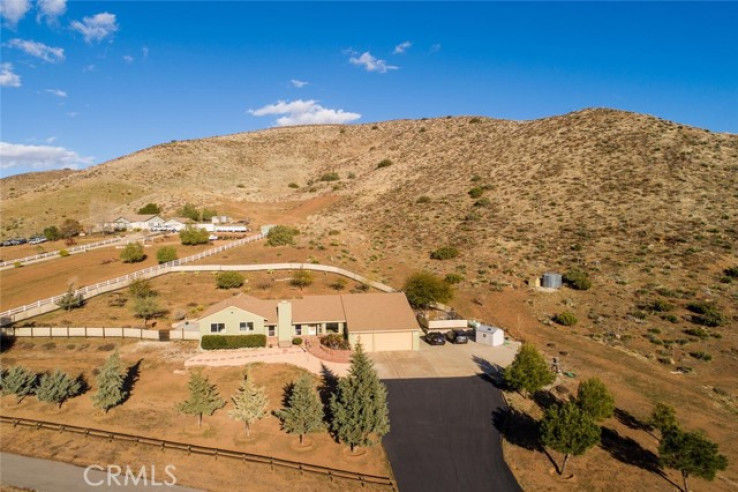 4 Bed Home for Sale in Acton, California