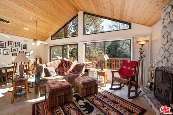 3 Bed Home for Sale in Lake Arrowhead, California