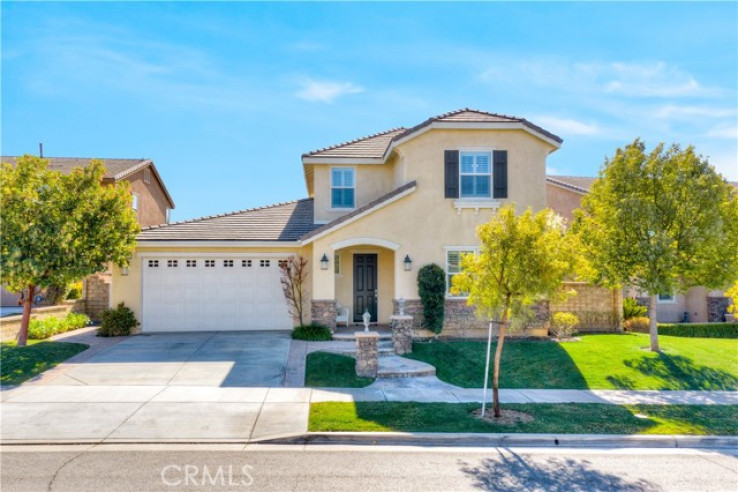 5 Bed Home for Sale in Saugus, California