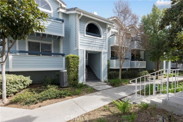 3 Bed Home for Sale in Canyon Country, California