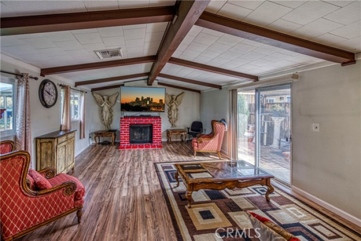 4 Bed Home for Sale in Canyon Country, California