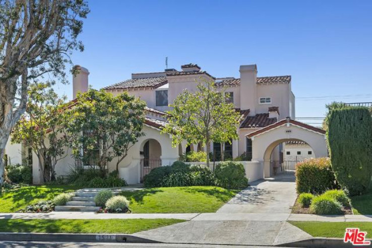 4 Bed Home for Sale in Los Angeles, California