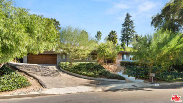 3 Bed Home for Sale in Sherman Oaks, California