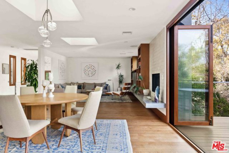4 Bed Home for Sale in Santa Monica, California