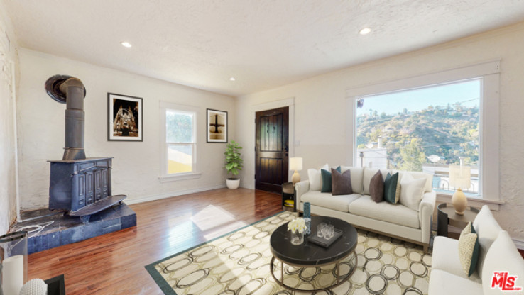 2 Bed Home for Sale in Los Angeles, California