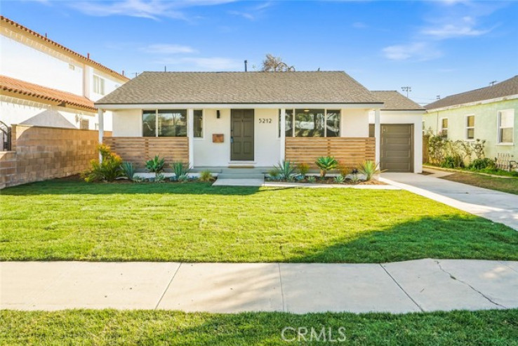 3 Bed Home for Sale in Inglewood, California