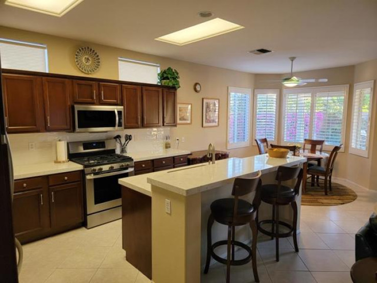 2 Bed Home for Sale in Palm Desert, California