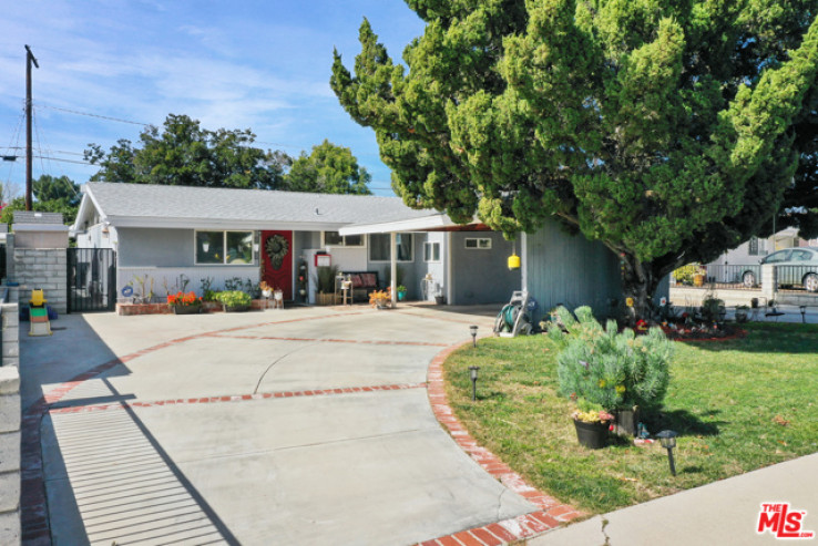 Residential Home in Lake Balboa
