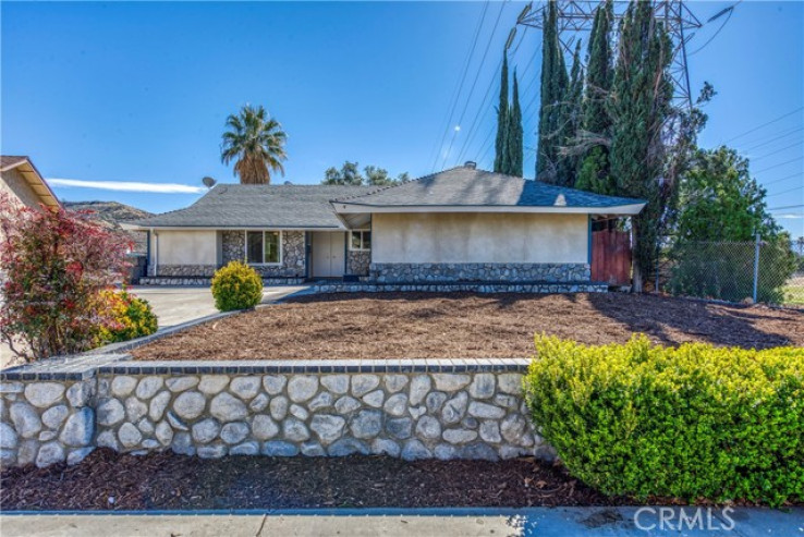 3 Bed Home for Sale in Saugus, California